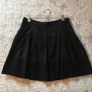 GAP: black SIZE 4 skirt